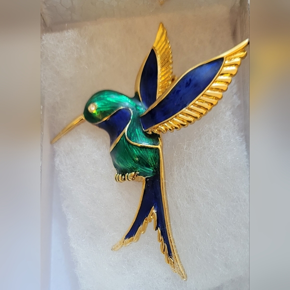 Jewelry - Hummingbird Brooch